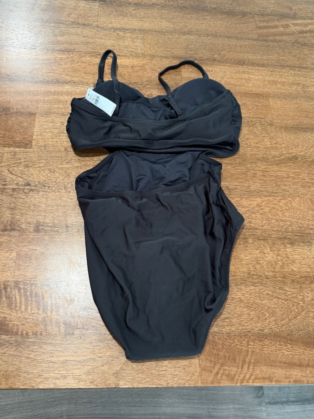 NWT Old Navy Cutout One Piece Swimsuit Women’s Size L Black